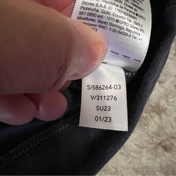 Athleta Essence Explore Tank Granite Gray High Neck Racerback size medium - Picture 9 of 12